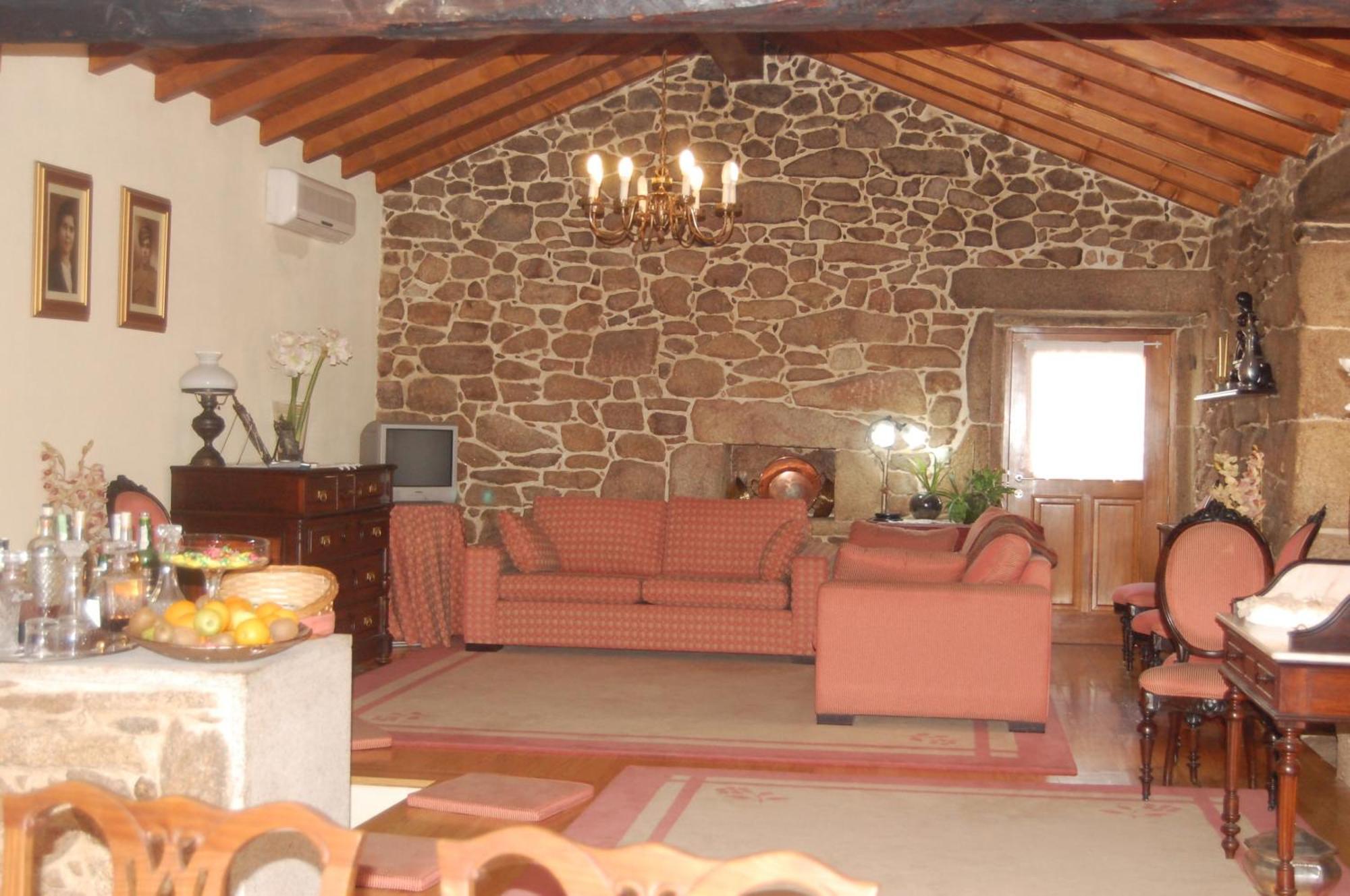 Maison d'hôtes Outros Tempos Turismo De Aldeia