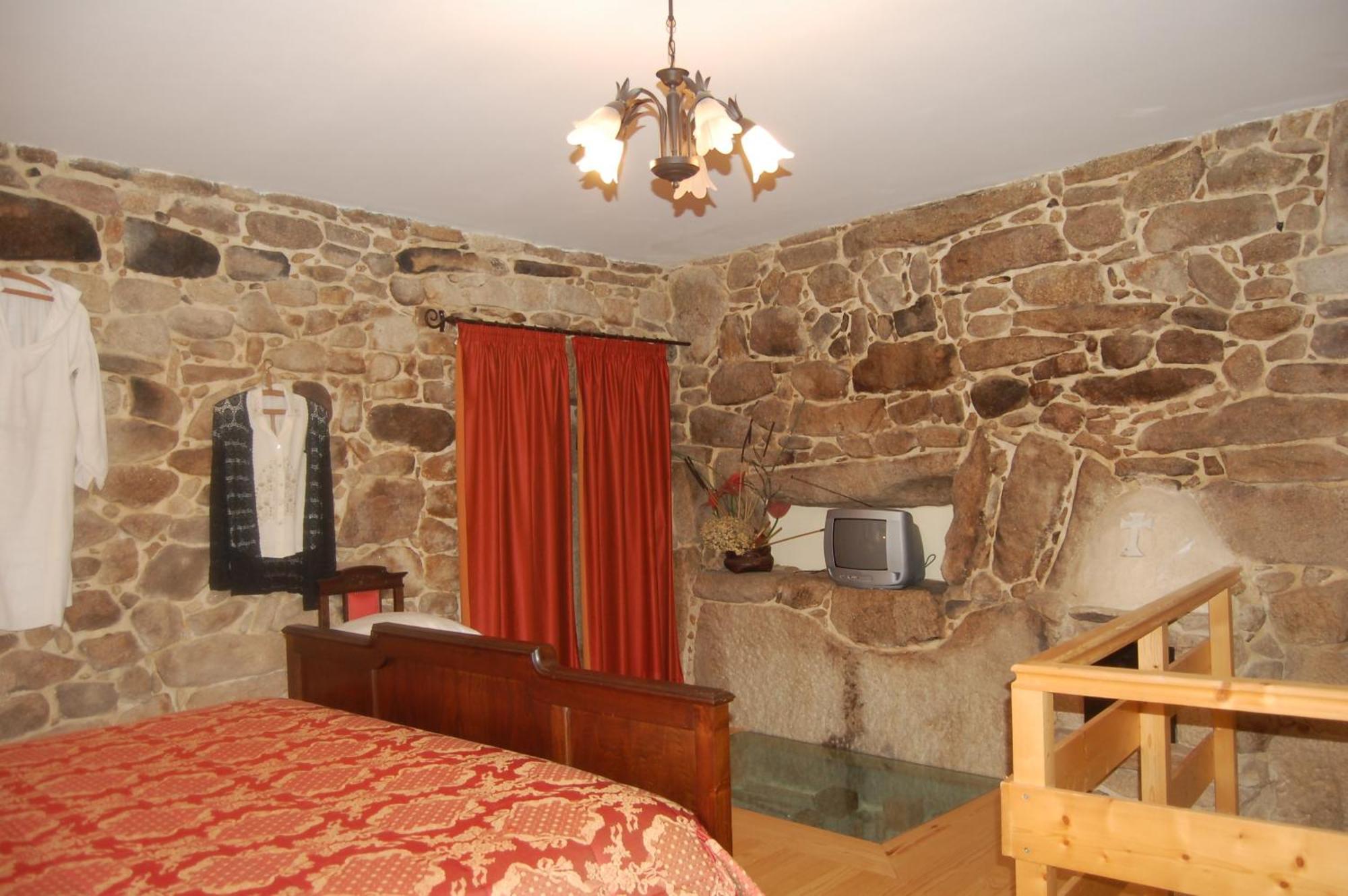 Outros Tempos Turismo De Aldeia Gasthof 4*