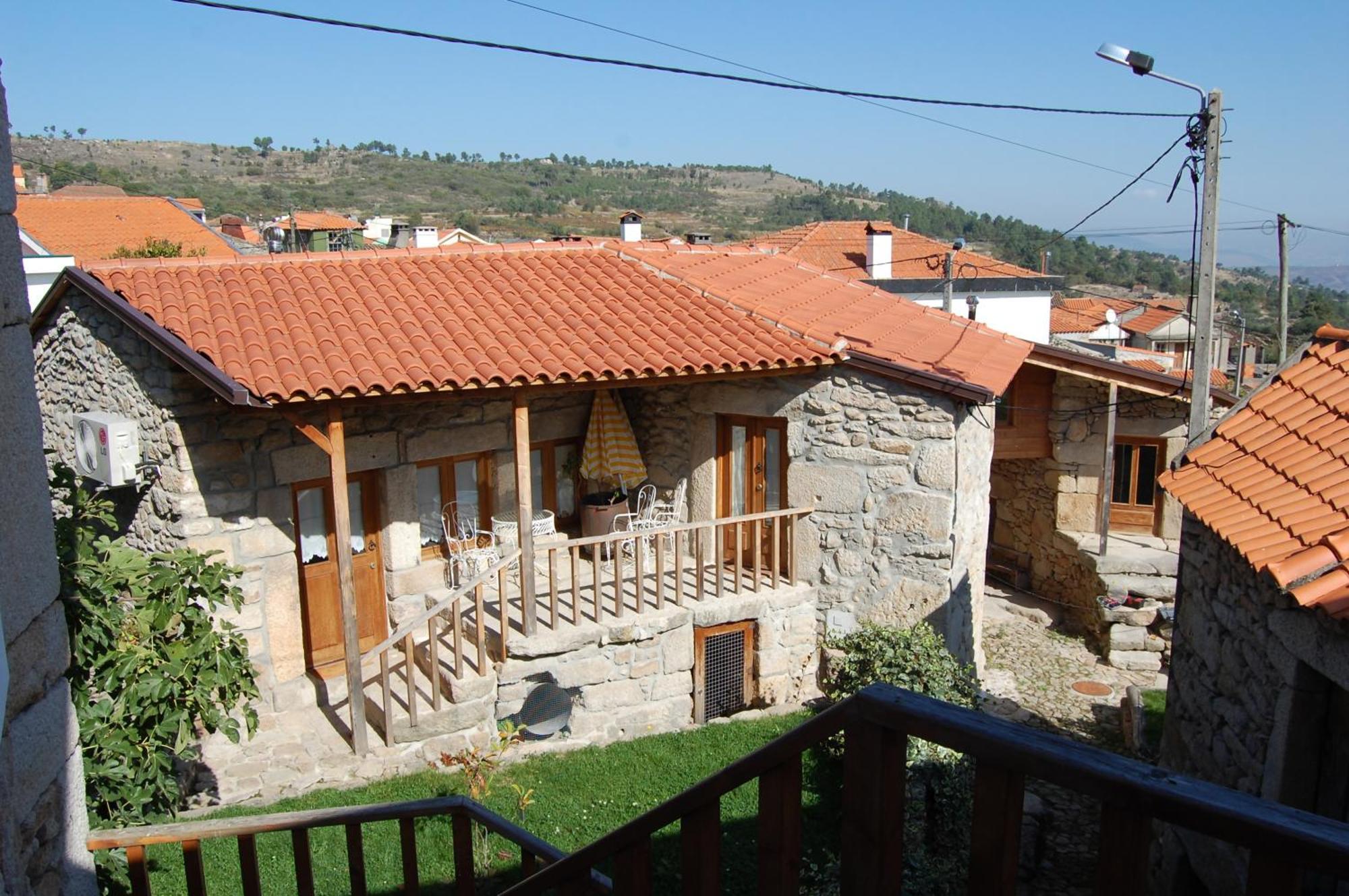 Maison d'hôtes Outros Tempos Turismo De Aldeia Aricera
