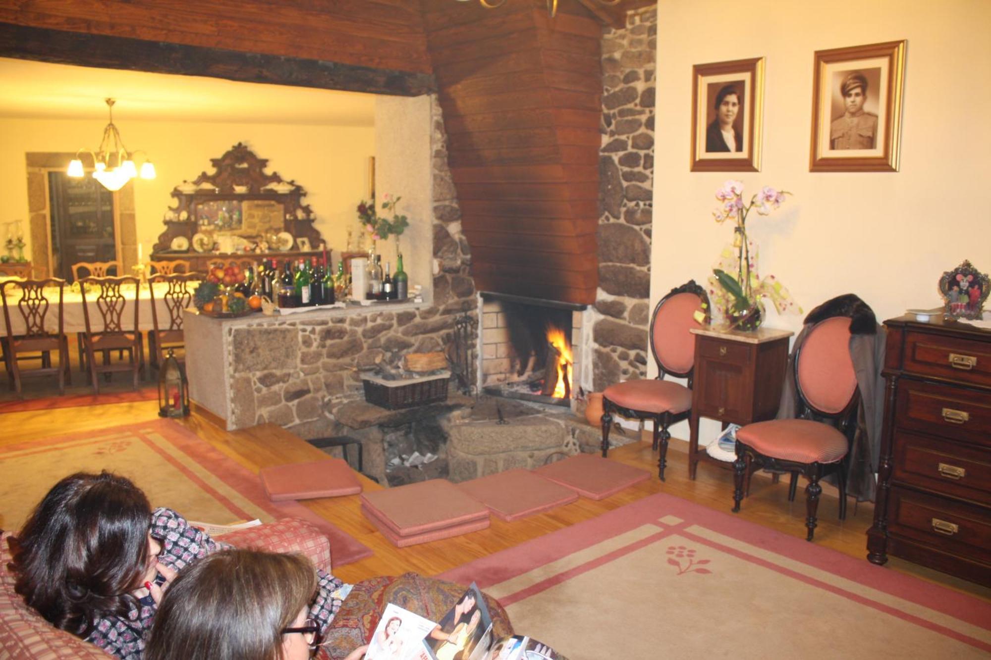 Outros Tempos Turismo De Aldeia Maison d'hôtes 4*